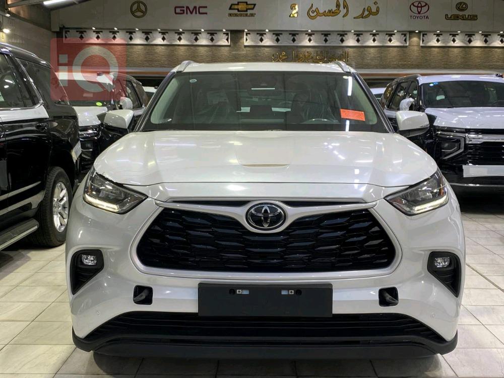 تۆیۆتا هایلاندەر